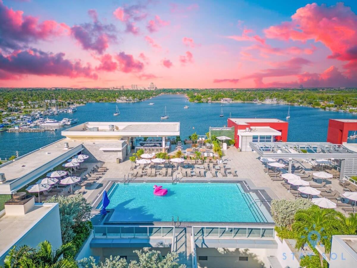 Exclusive Apartment - Rooftop Pool- Beachfront Hollywood Exterior photo