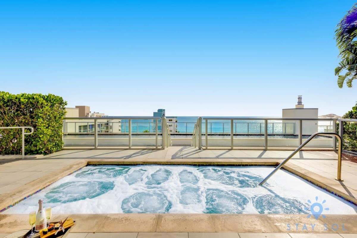 Exclusive Apartment - Rooftop Pool- Beachfront Hollywood Exterior photo